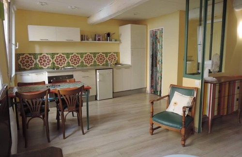 Old Town Apartment | Charming apartment Nice old town near beaches