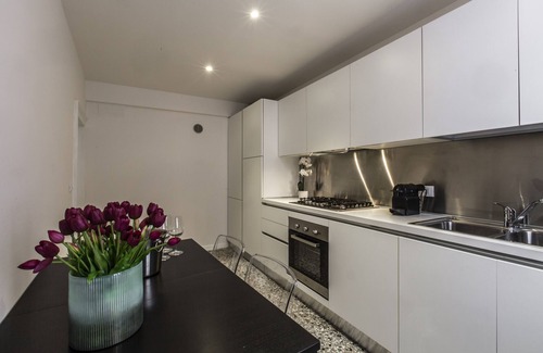 San Polo Apartment | Charming Apartment on the Grand Canal R&R