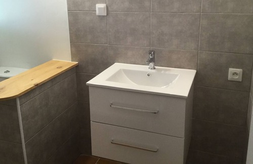 Anduze Apartment | Charming apartment on the heights of Anduze