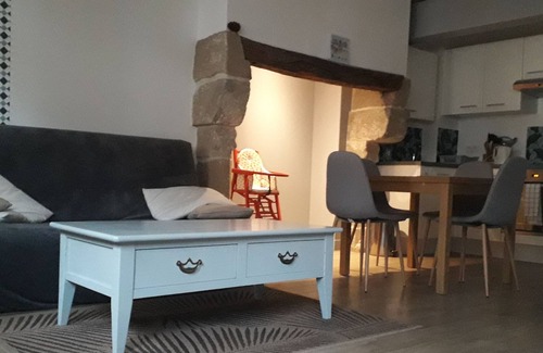 Port de St Goustan Apartment | Charming apartment on the 1st floor, St Goustan port of Auray.