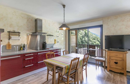 Bareges Apartment | Charming apt 4 pers, terrace, private parking, near ski and thermal baths