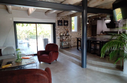 Cardet House | Charming barn renovated workshop style . Heated swimming pool