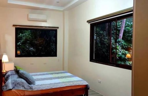 Lian House | CHARMING BEACH FRONT DEPENDANCE WITH JACUZZI