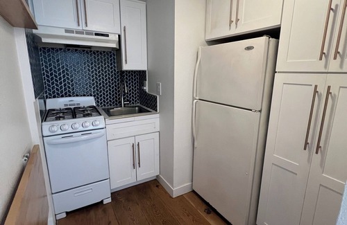 San Clemente Apartment | Charming Beachside Studio – Walk to Beach, Coffee & Wedding Venues
