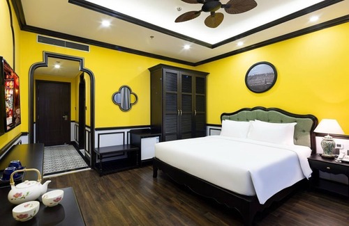 Ngu Hanh Son Hotel | Charming beauty hotel - the center of foreigners area