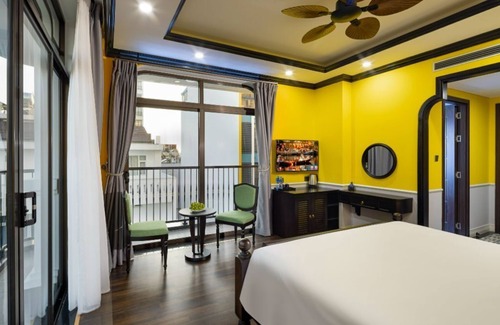 Ngu Hanh Son Hotel | Charming beauty hotel - the center of foreigners area