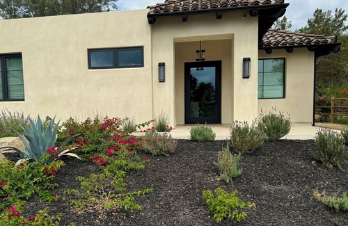 Covenant House | Charming brand new 2-bedroom vineyard house with AC, in peaceful Rancho Santa Fe