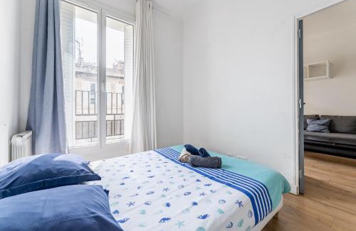1st Arrondissement Apartment | CHARMING BRIGHT AND EQUIPPED APARTMENT