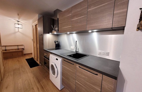 Les Gets Apartment | Charming, Bright Apartment Near Center, Sleeps 4, Modern Amenities, Ski Locker, Parking Included