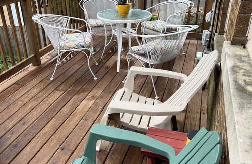 Bay View House | Charming Bungalow/❤️ of Bay View/Parking - Central Air - Deck - Washer/Dryer