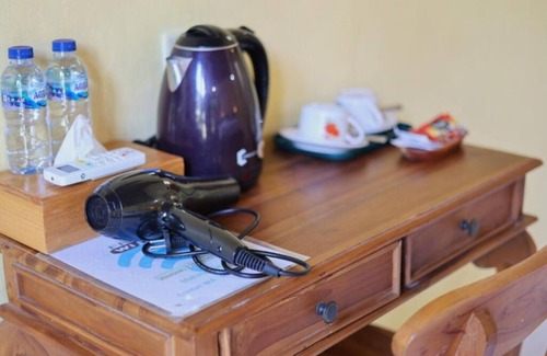 Penida Island House | Charming bungalow with WiFi and AC near crystal bay beach