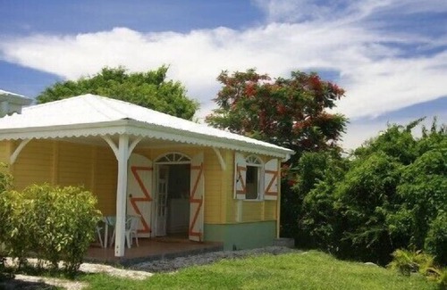 Trois-Rivieres House | Charming bungalows 2 minutes walk from 2 beaches