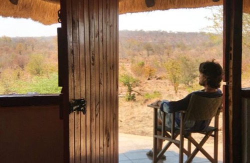 Victoria Falls Apartment | Charming Bush chalet 5 on this world renowned Eco site 40 minutes from Vic Falls Fully catered stay - 1985