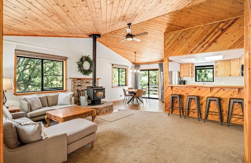 Pine Mountain Club Cabin | Charming Cabin Getaway Pine Mountain Club