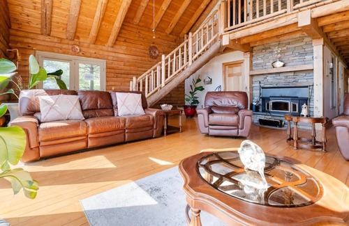 Tunkhannock Cabin | Charming Cabin Retreat with Hot Tub, Sauna + Pool!