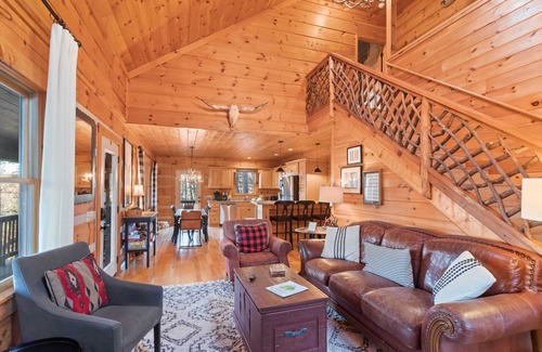 Boone Cabin | Charming Cabin w/ Privacy & Near Attractions
