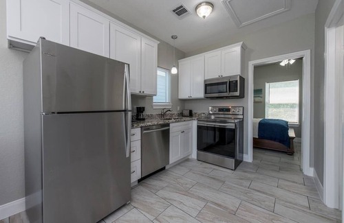 San Leon House | Charming cabin with full kitchen! Unit 2/6