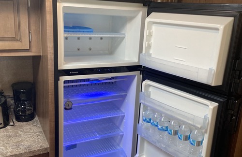 Ludlam House | Charming Camper in a beautiful neighborhood across from golf course