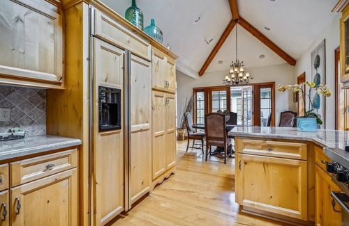 Northeast Carmel Cottage | Charming Carmel by the Sea Cottage