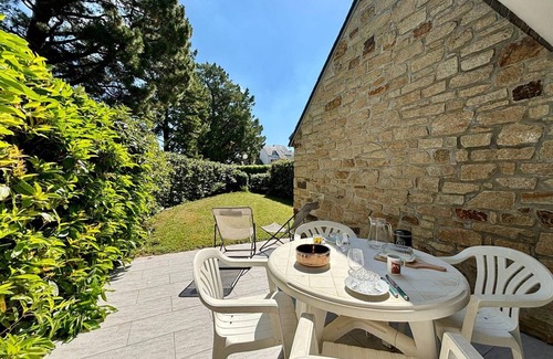 Carnac Apartment | Charming Carnac Apartment: Close to Beaches, Terrace, Parking, and Amenities