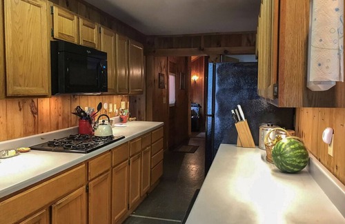 Otis Cottage | Charming cedar shingle cottage