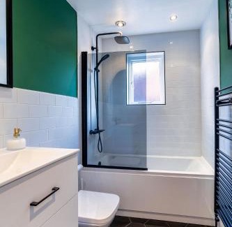 Beverley Apartment | Charming & Central House with Garden and Free Parking