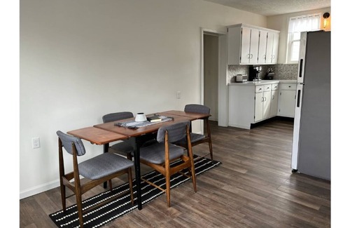 Ashland House | Charming Century House - Next Door to Ashland University