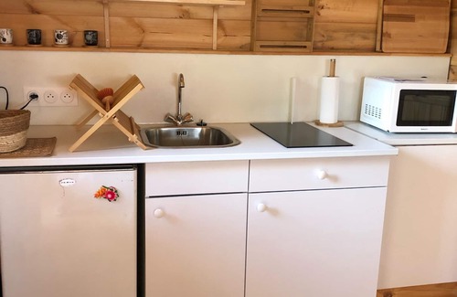 Cavaillon Ski Chalet | Charming chalet in the Luberon region Perfect comfort for two people