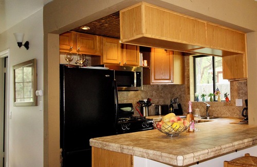 Prescott Ski Chalet | Charming Chalet - Walk to Whiskey Row! Dog friendly