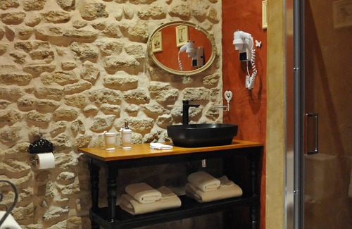 Sarrians Bed & Breakfast | CHARMING CHAMBRES D'HOTES IN PROVENCE IN THE HEART OF THE VINEYARDS