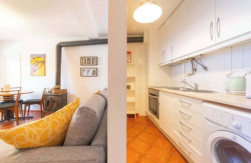 Sao Jose Apartment | Charming Classic-Rustic Retreat in Historic Lisbon
