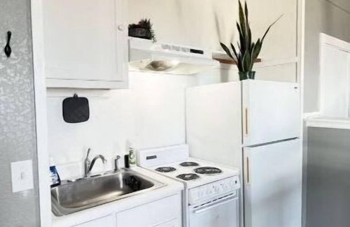 Fort Bragg Apartment | Charming Coastal Downtown Apartment w/Views