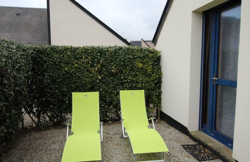 Surtainville Cottage | Charming Coastal Home with Wifi, BBQ & Pet-Friendly Near Beach