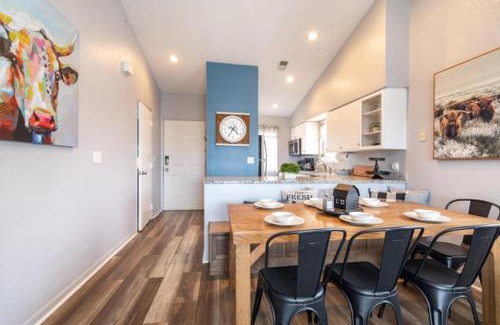 Branson Apartment | Charming Condos at Holiday Hills Resort - Beautifully Updated and Affordable - Family Amenities