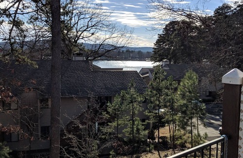 Mid America Condo | Charming, Conveniently Located Hot Springs Condo