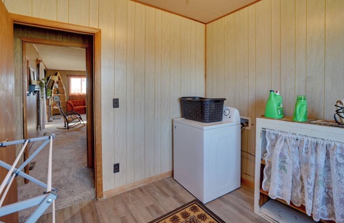 Lindsay Cottage | Charming 'corral Creek Ranch House' in Circle