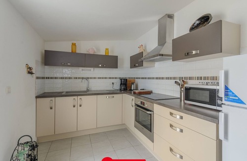 Quartier des Dunes House | Charming Cottage for 4 in Chatelaillon-Plage, 200m from Beach with Patio