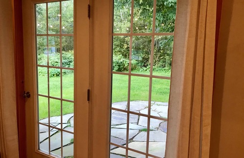 Montgomery Center Cottage | Charming cottage by Jay Peak