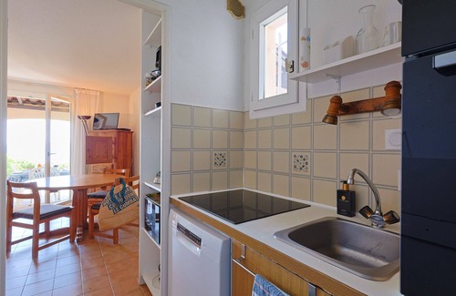 Le Dramont Villa | Charming cottage with a spectacular sea view and shared swimming pool