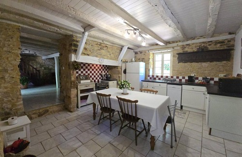 Berbiguieres Cottage | Charming cottage in Dordogne with pool and garden