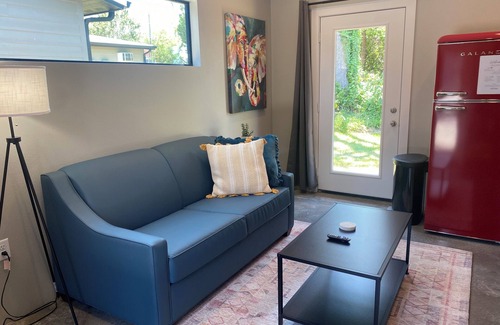 Mount Vernon Cottage | Charming cottage in downtown Mount Vernon!