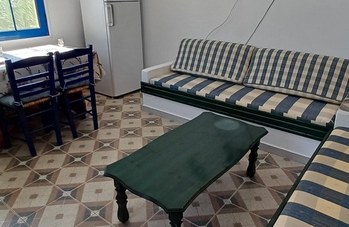 Lakkion Cottage | Charming cottage in peacefull Lakki(AC,WIFI),n5min drive from the beachn