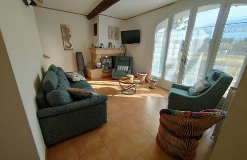 Chateaurenard Other | Charming cottage in the countryside between St Rémy de Provence and Avignon