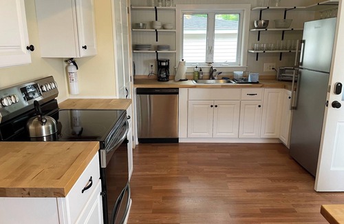 Ogunquit Cottage | Charming cottage in the heart of downtown Ogunquit