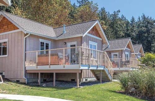 Deer Harbor Cottage | Charming cottage in beautiful Deer Harbor with a view, pool and private hot tub.