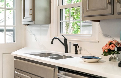 Great Lakes Cottage | Charming Cottage in Walkable Downtown Decatur