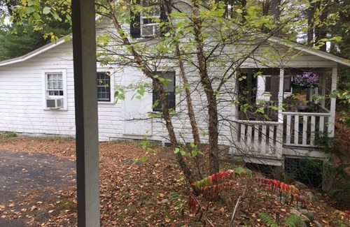 Lake George Cottage | Charming Cottage - Lake George's Hidden Staircase