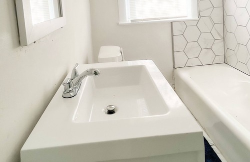 Birmingham House | Charming Cottage: Minutes From Airport And Downtown Birmingham!