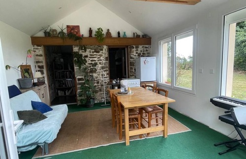 Avrilly House | Charming cottage on a secluded Mount