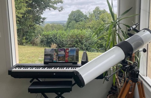 Avrilly House | Charming cottage on a secluded Mount